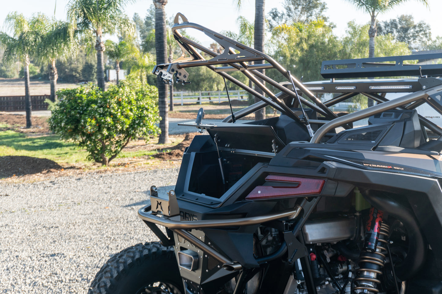 Polaris Pro R Spare Tire Rack/Rear Bumper Kit