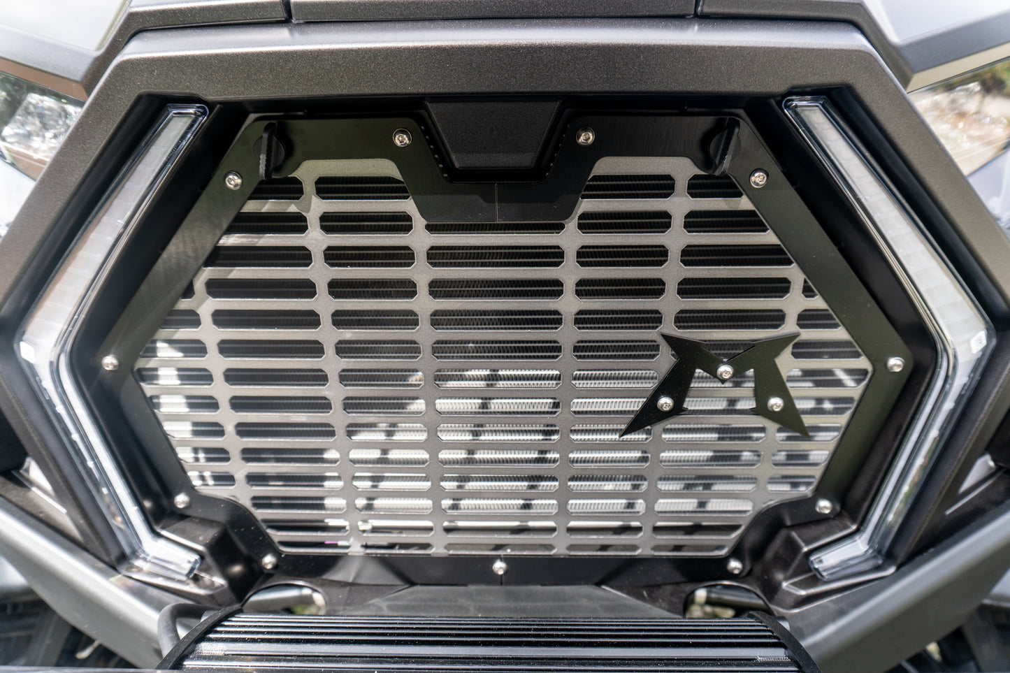 2025 Pro R Clip in Grill